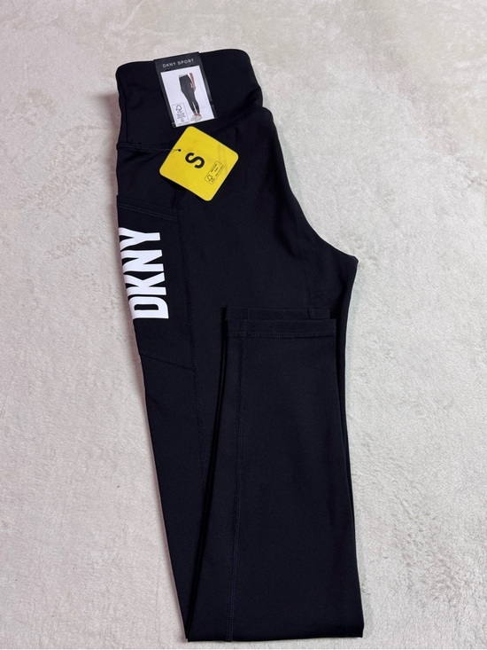 DKNY Women's Black Yoga Leggings NWT Size Small - Picture 2 of 4